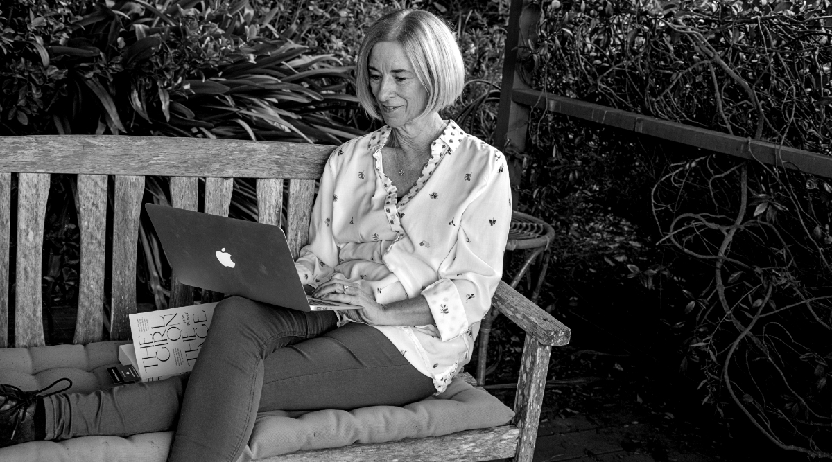Sarah_Hawthorn writing in the garden black and white Contact Sarah Hawthorn, Author